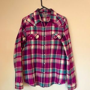 Wrangler Wrancher Shirt - ladies flannel with Pearl snaps.